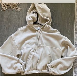 Cropped hoodie